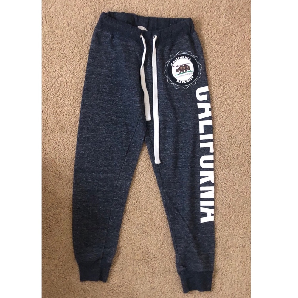 ❄️3 for $25❄️ California Sweatpants
